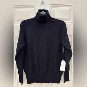 NWT Universal Standard Classic Black Turtleneck Sweater Women's 4XS (00-0 / XS)